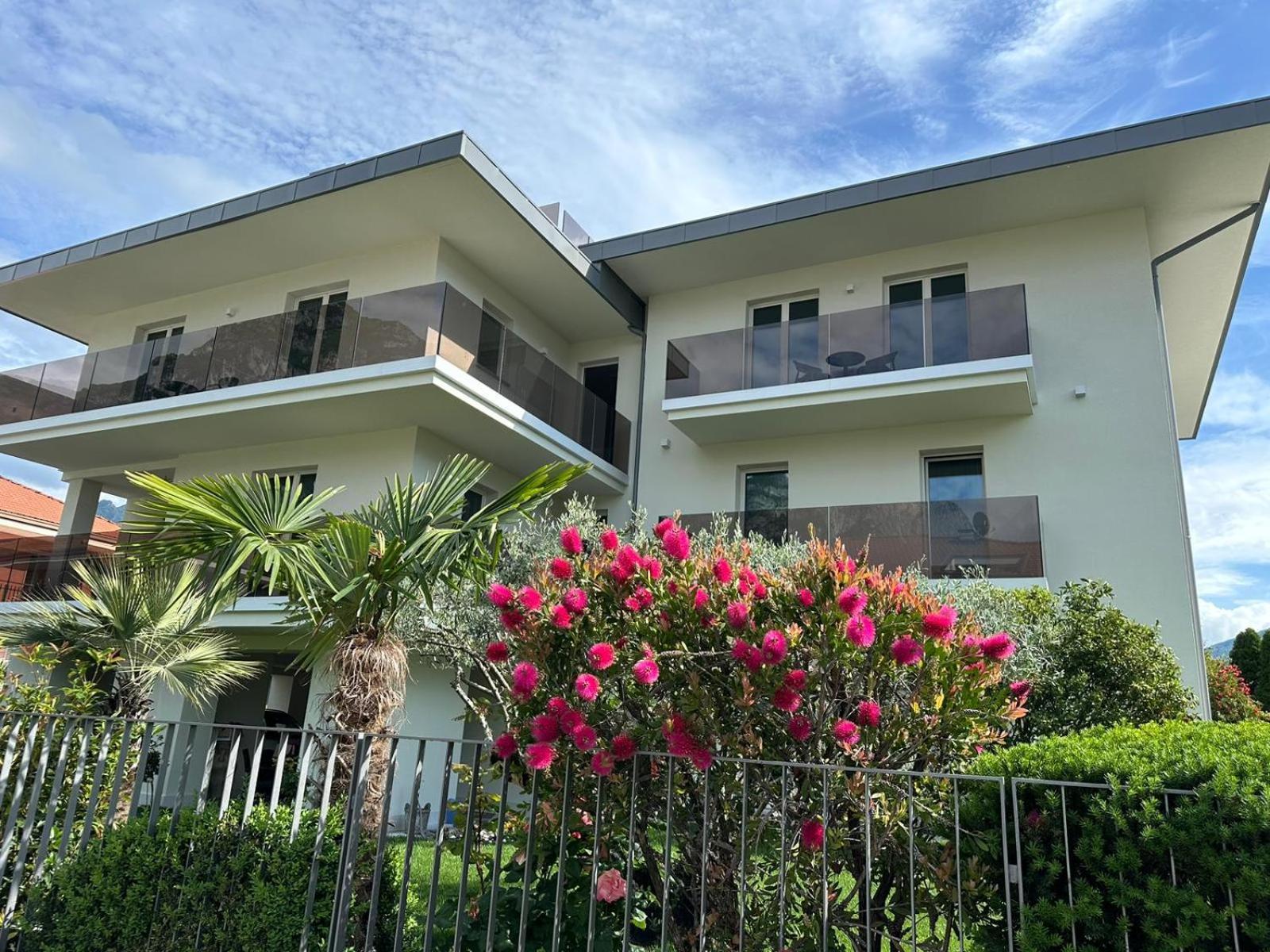 Residence Villa Dalila - Appartamento Dalila Riva del Garda Exterior foto