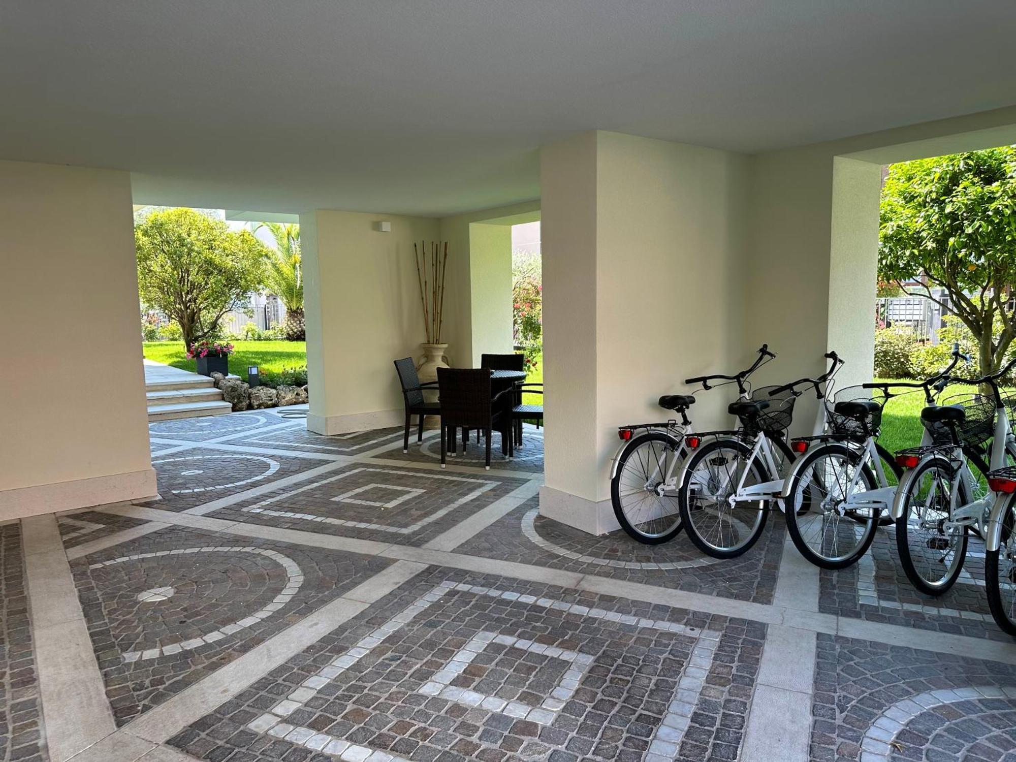 Residence Villa Dalila - Appartamento Dalila Riva del Garda Exterior foto